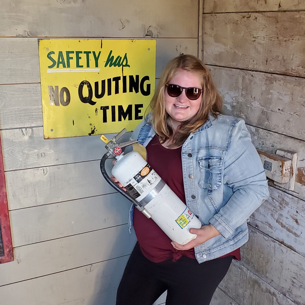 Meet your Posher, Adrienne